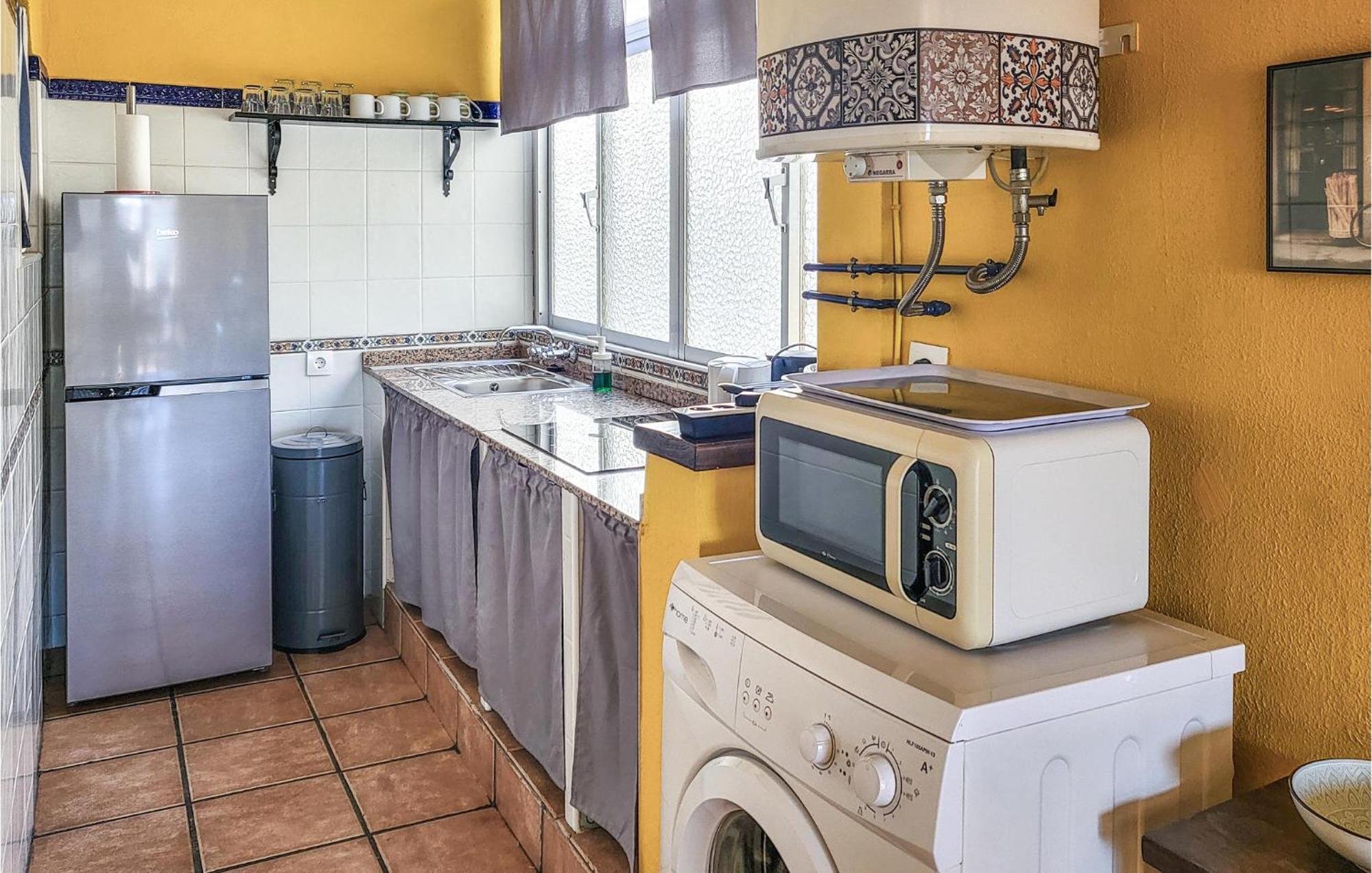 2 Bedroom Cozy Apartment In El Campello Luaran gambar