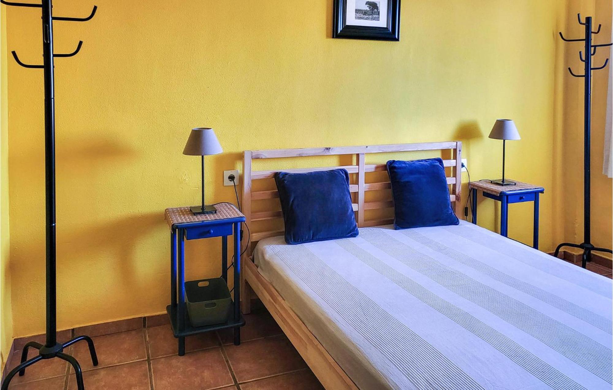 2 Bedroom Cozy Apartment In El Campello Luaran gambar