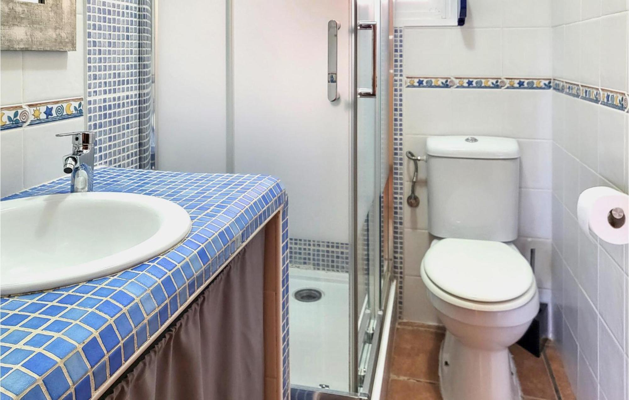 2 Bedroom Cozy Apartment In El Campello Luaran gambar
